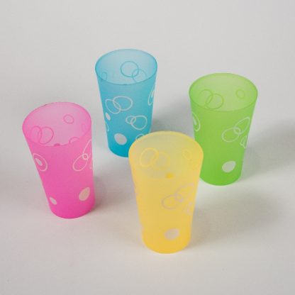 Pahar din plastic 4buc diferite culori, cu cercuri 8*13cm 1